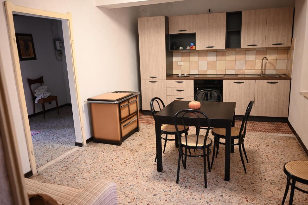 דירות Ozzano Monferrato Casa Di Lisa מראה חיצוני תמונה
